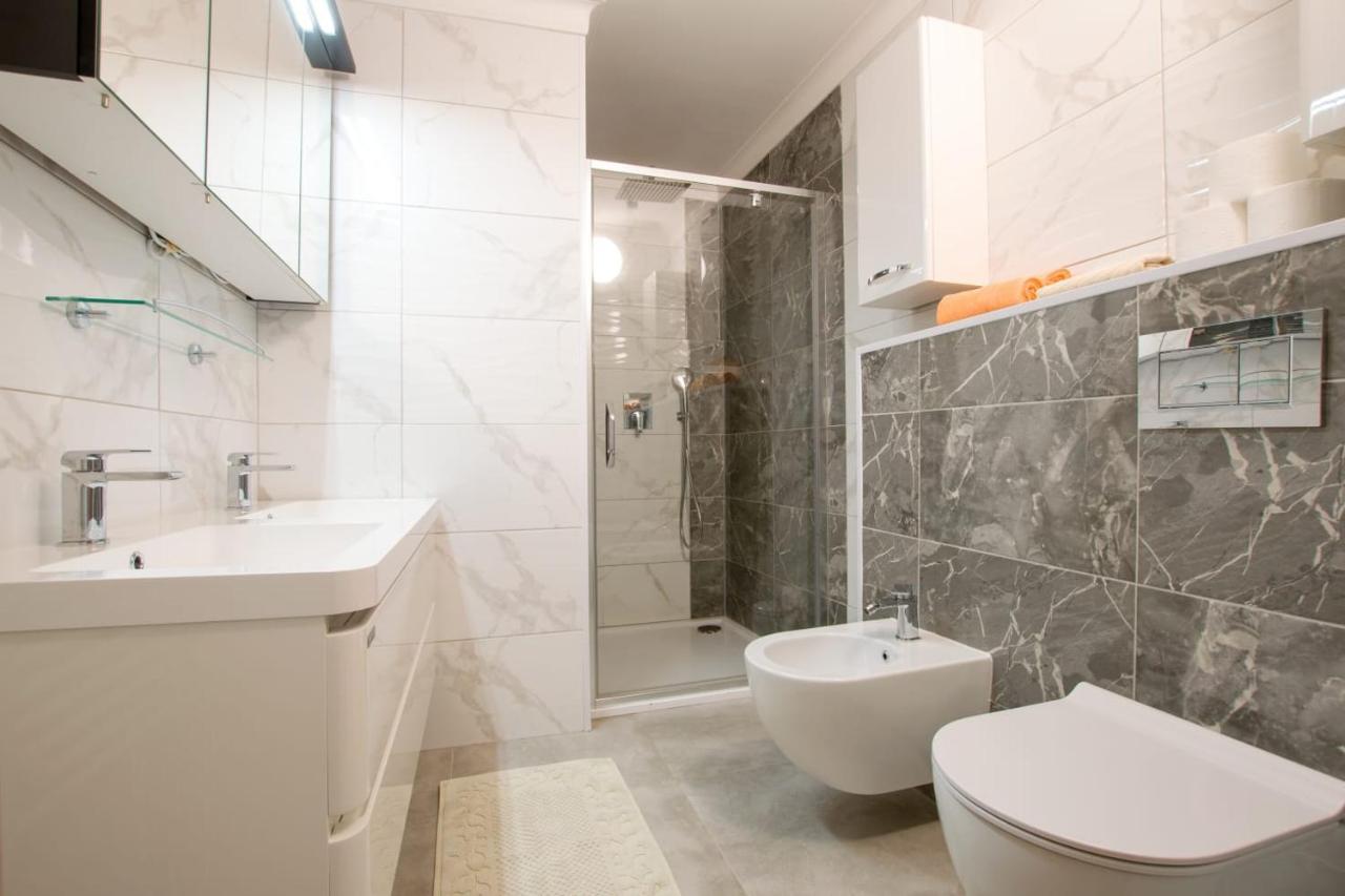 Vila Residence Leo มาเรียอานซเกลาซนี ภายนอก รูปภาพ